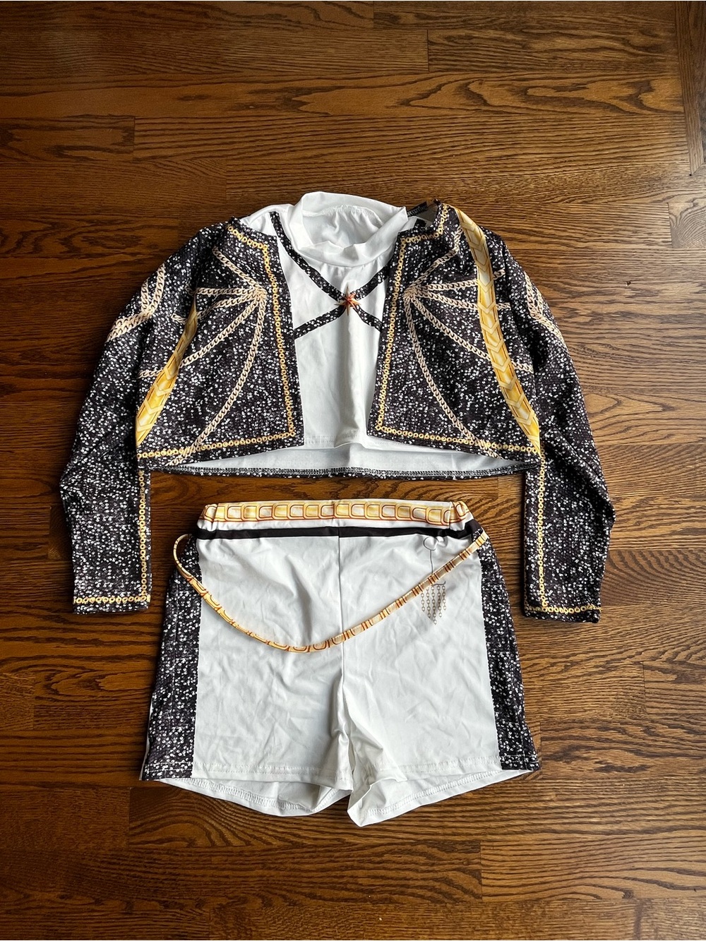Kids KPop Rumi Costume in Black, White & Gold